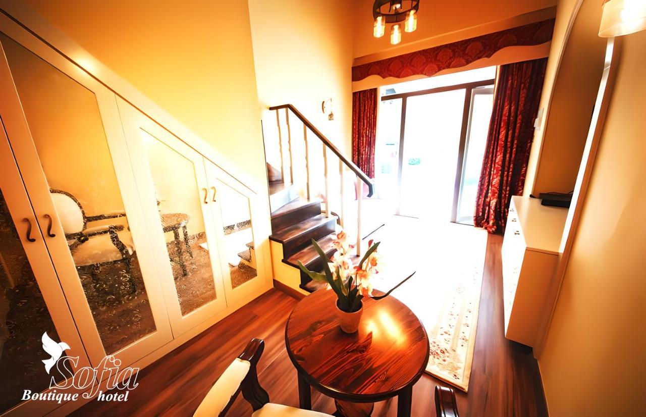 Sofia Boutique Hotel Кирения Екстериор снимка