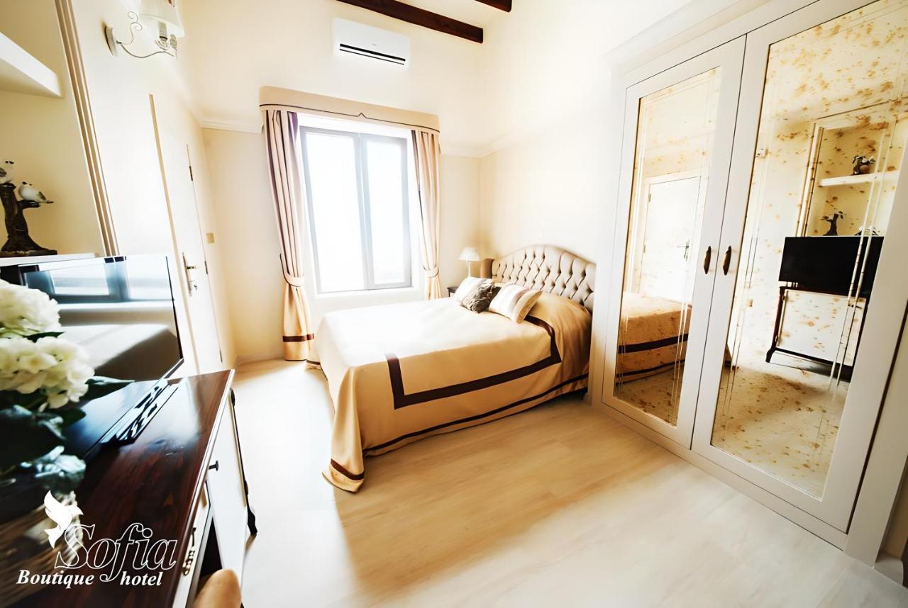 Sofia Boutique Hotel Кирения Екстериор снимка