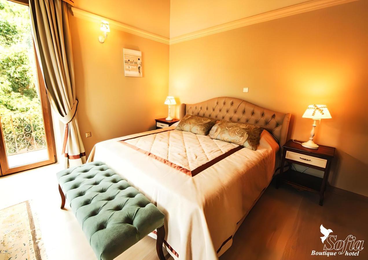 Sofia Boutique Hotel Кирения Екстериор снимка