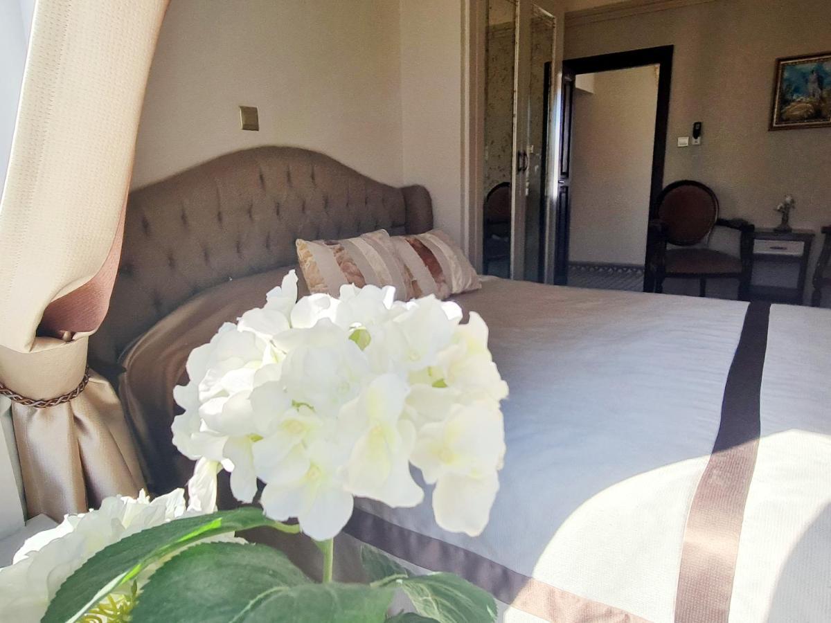 Sofia Boutique Hotel Кирения Екстериор снимка