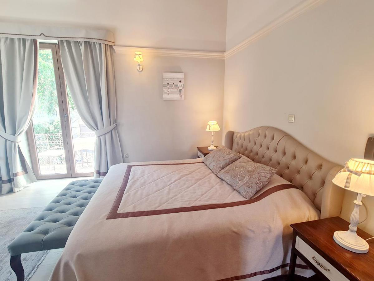 Sofia Boutique Hotel Кирения Екстериор снимка