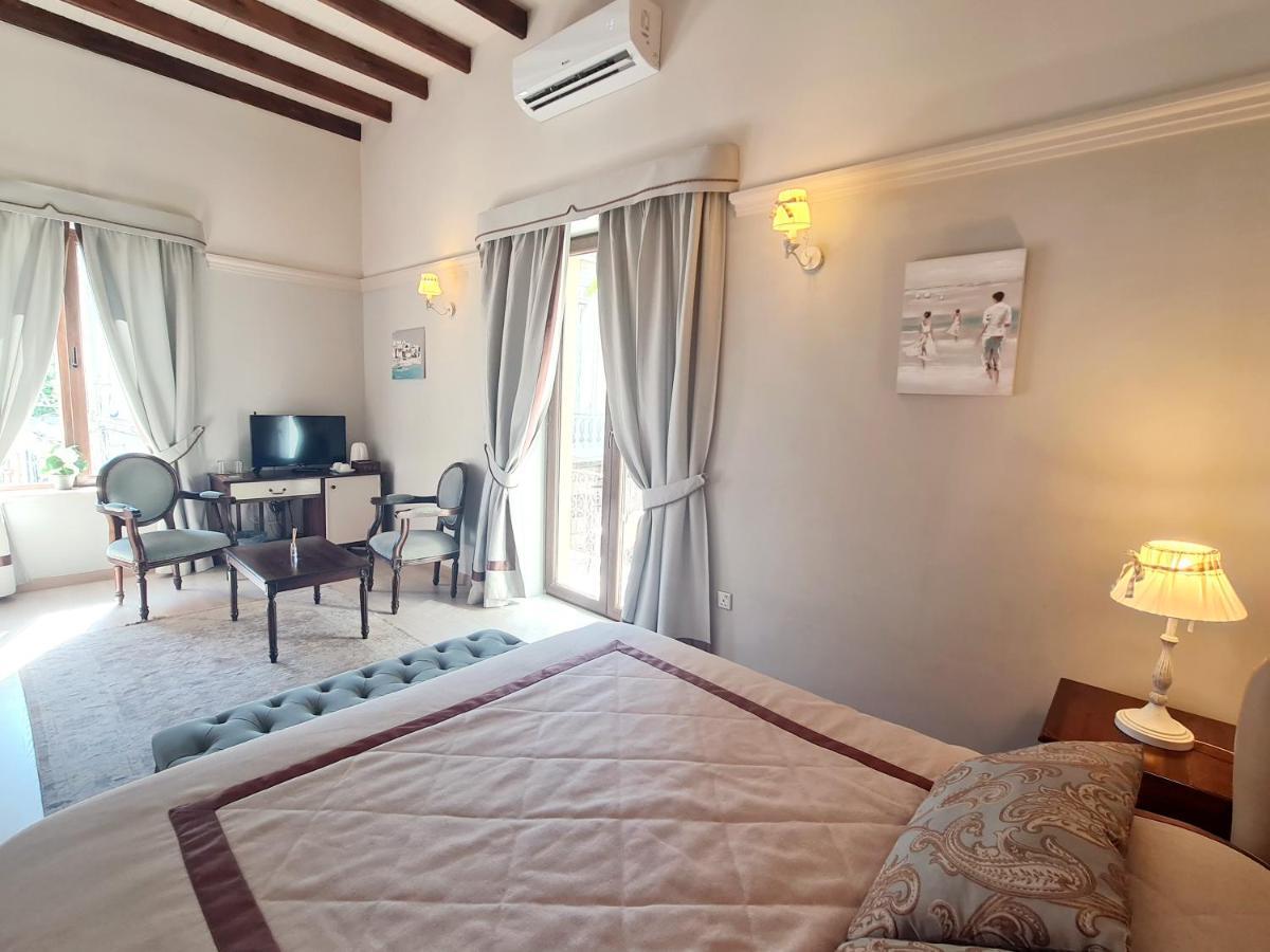 Sofia Boutique Hotel Кирения Екстериор снимка